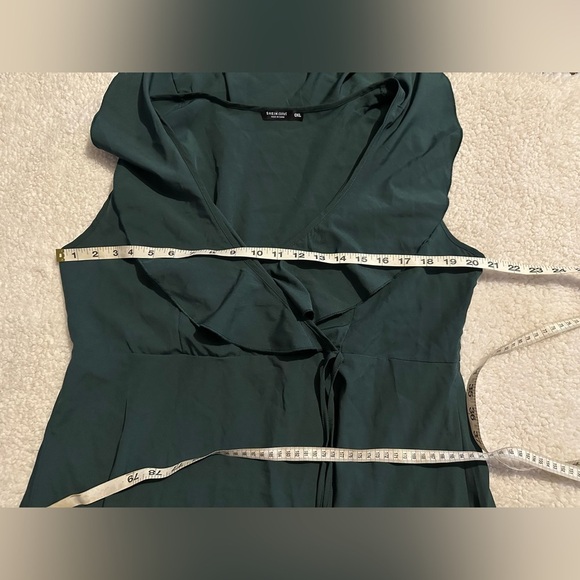 SHEIN Curve Green V-neck Sleeveless Size  OXL Dress - Picture 5 of 6
